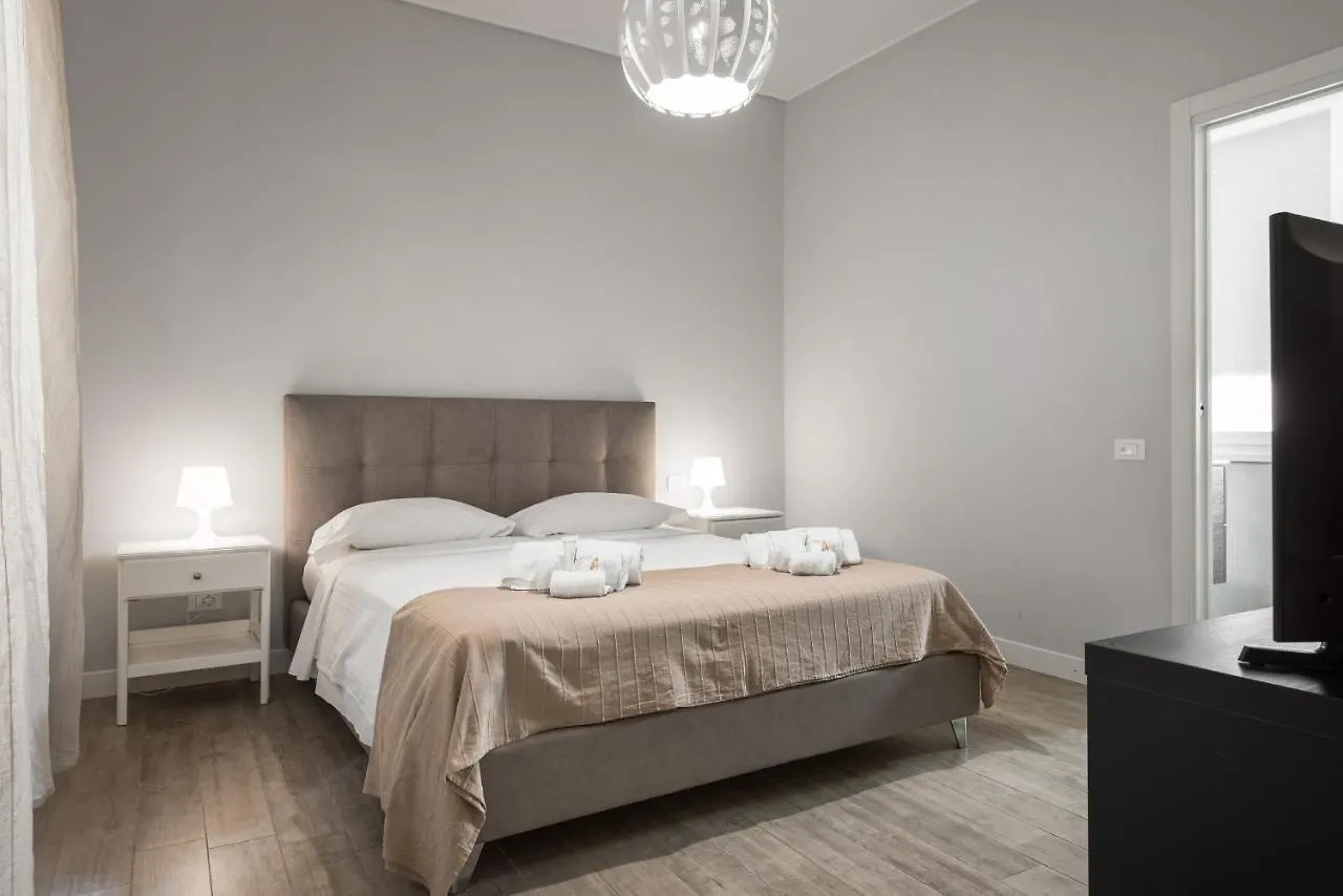 Flats4Rent La Dimora D'Orlando Apartman Verona